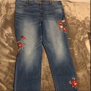 *FREE* Express Jeans with Flower Detail